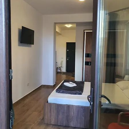 Garsoniera Dubla The Place Zona Alezzi Apartment *